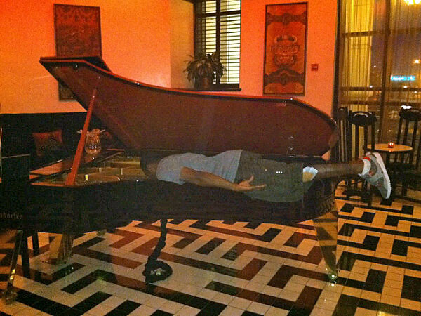 Arenas Piano Planking