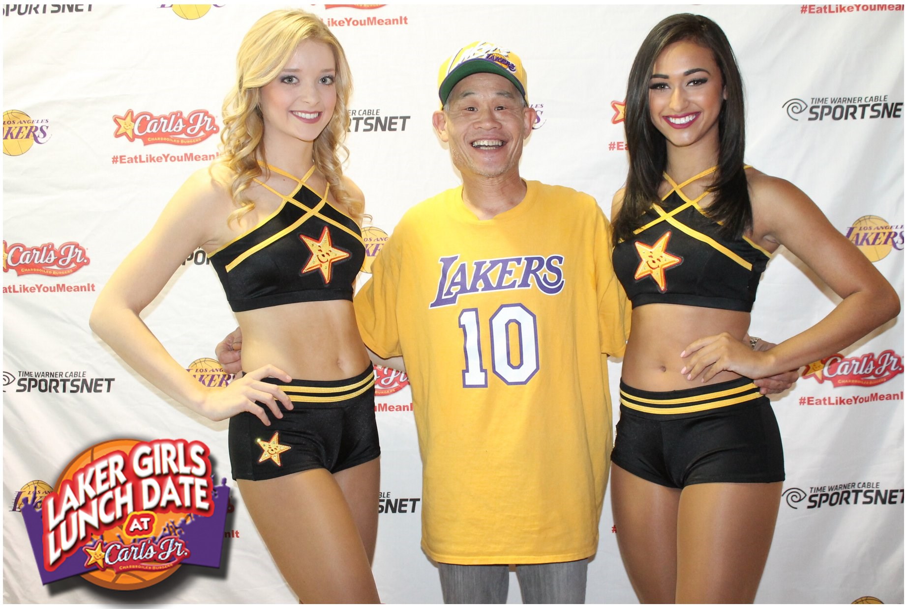 Lakers Girls With Awkward Fans 16