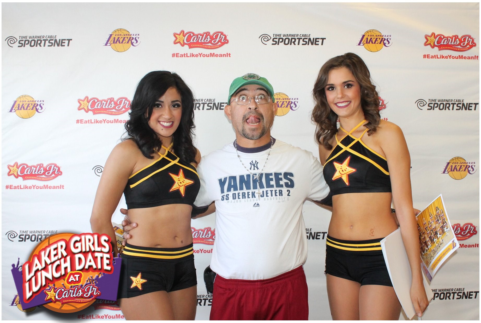 Lakers Girls With Awkward Fans 17