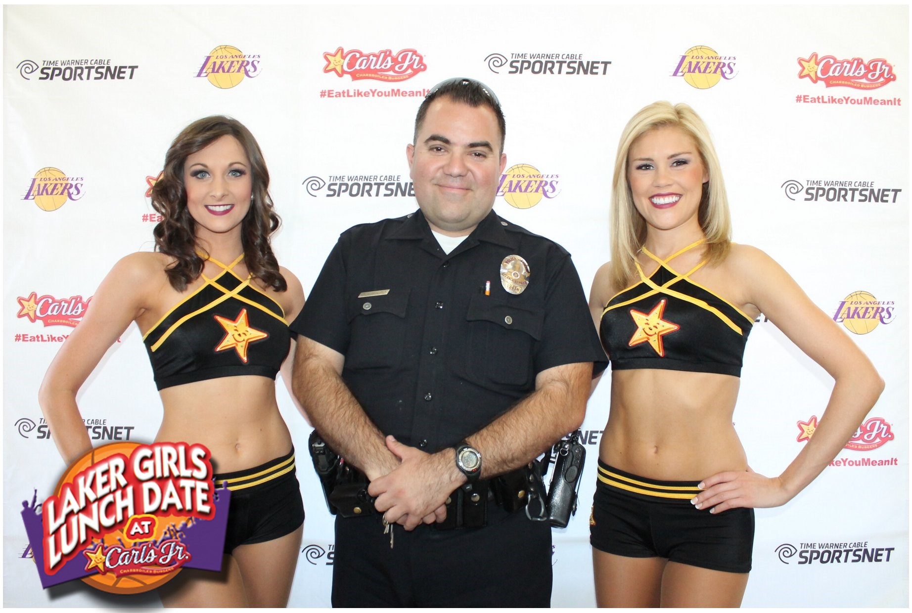 Lakers Girls With Awkward Fans 22