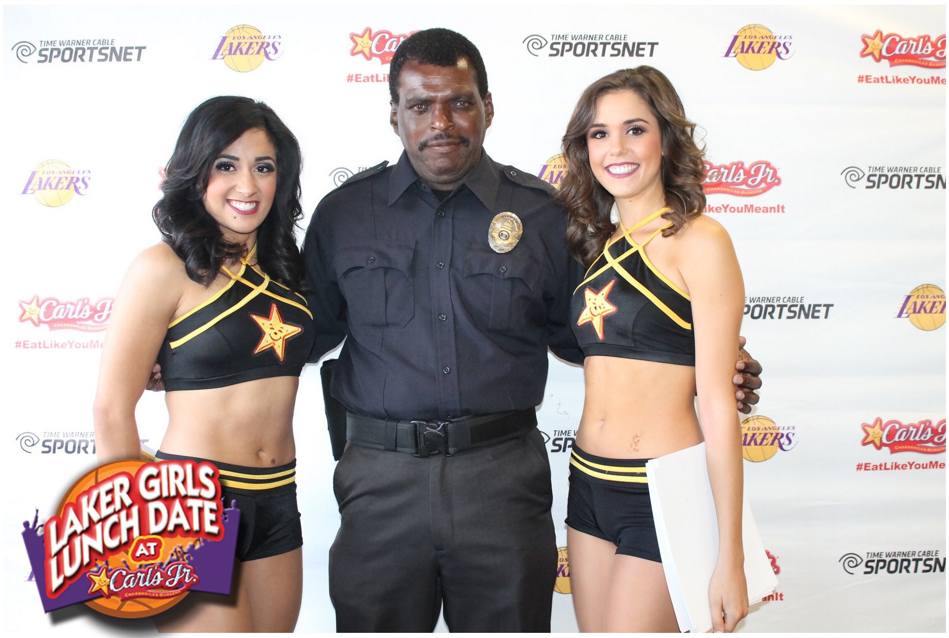Lakers Girls With Awkward Fans 24