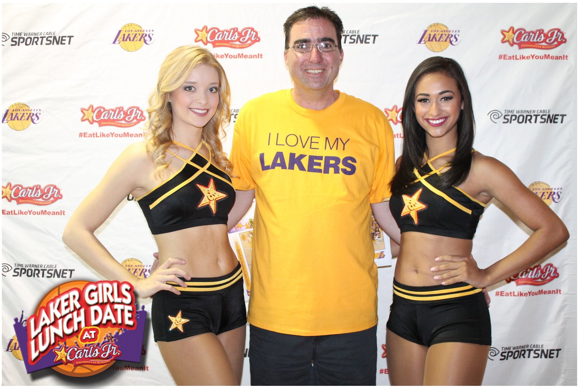 Lakers Girls With Awkward Fans 8